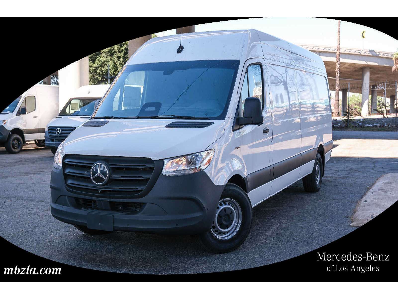 2025 Mercedes-Benz eSprinter Cargo Van