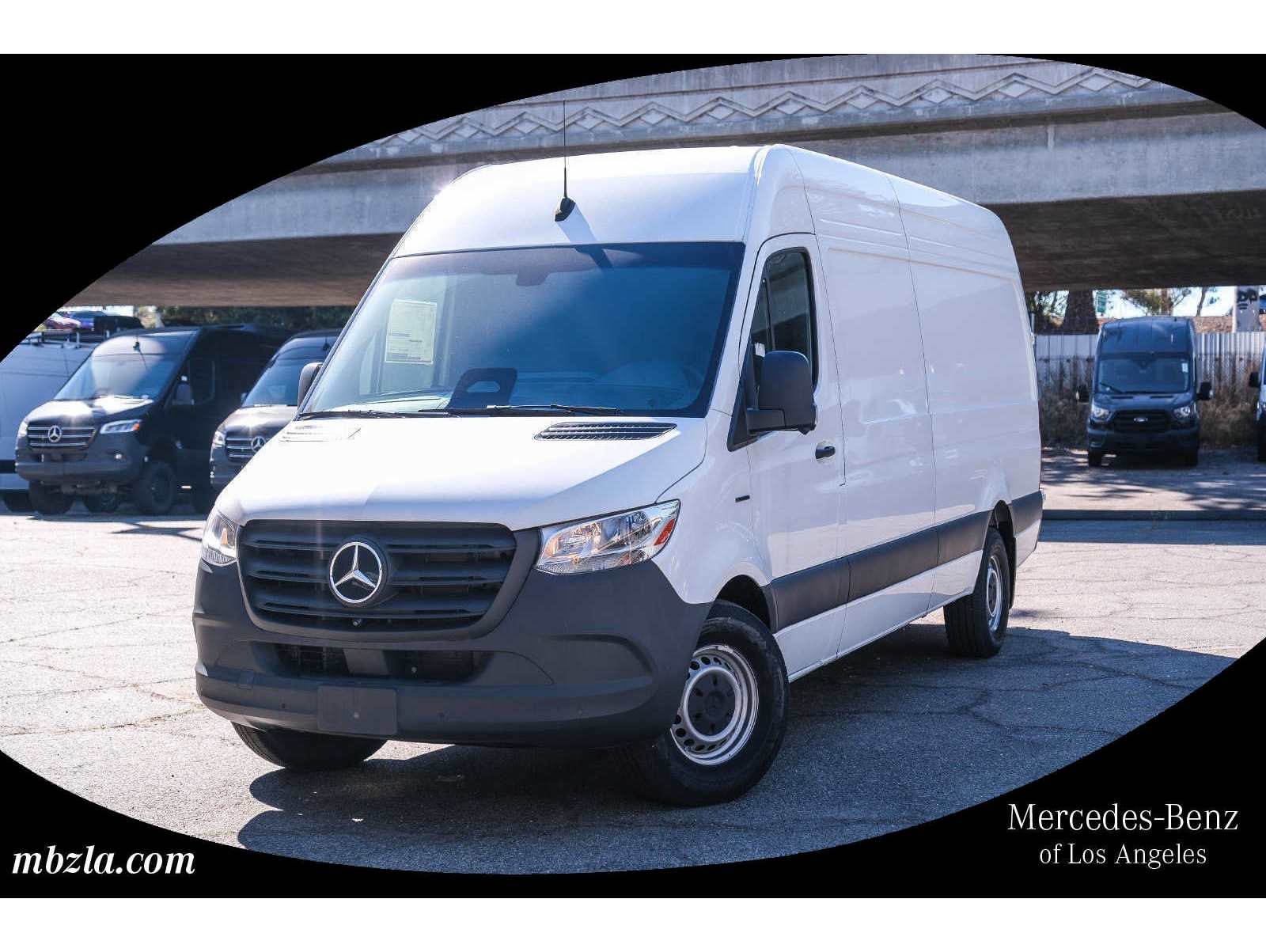 2025 Mercedes-Benz eSprinter Cargo Van