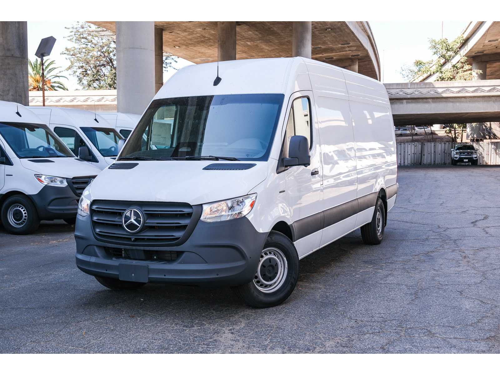 2025 Mercedes-Benz eSprinter Cargo Van