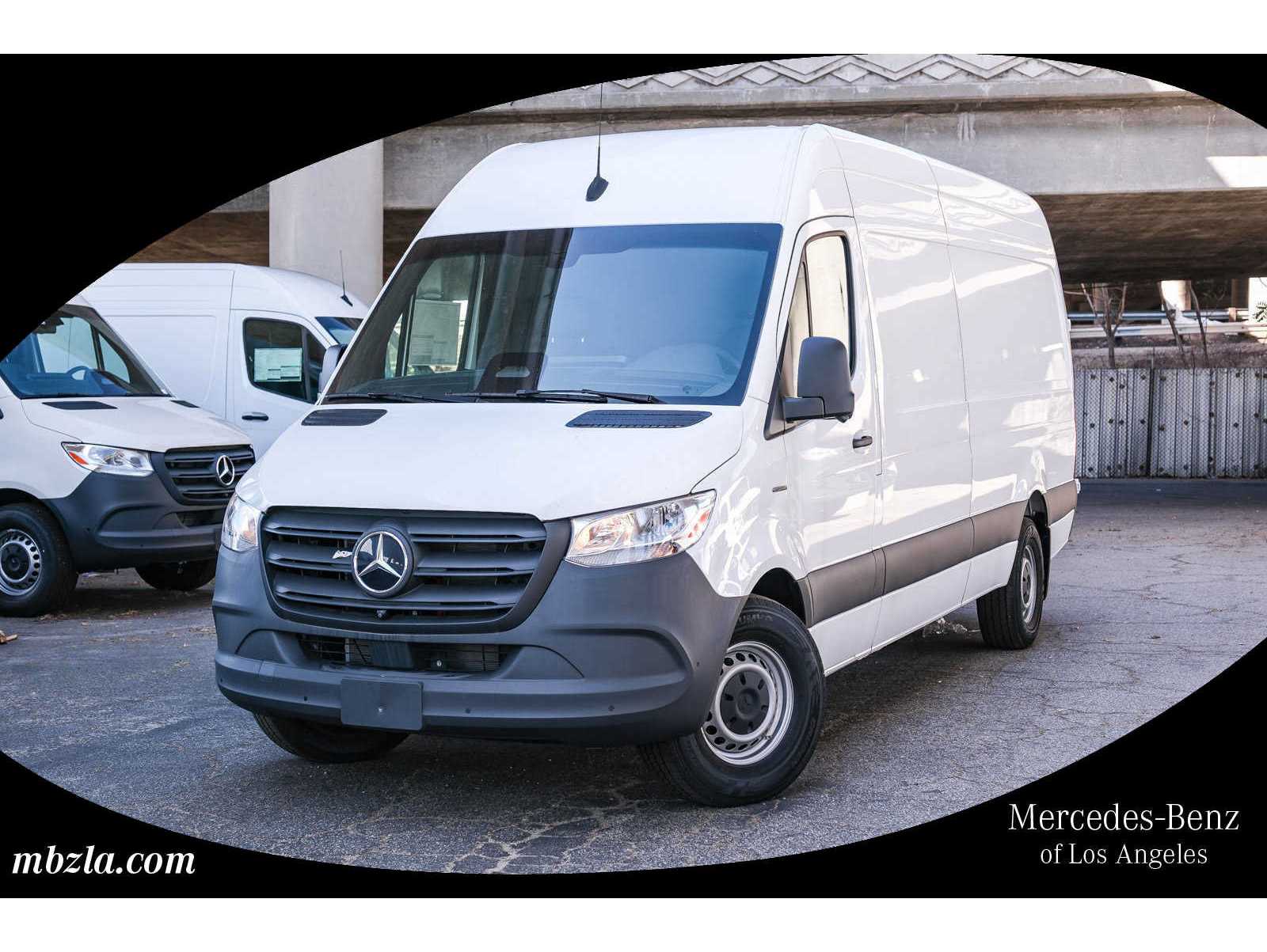 2025 Mercedes-Benz eSprinter Cargo Van