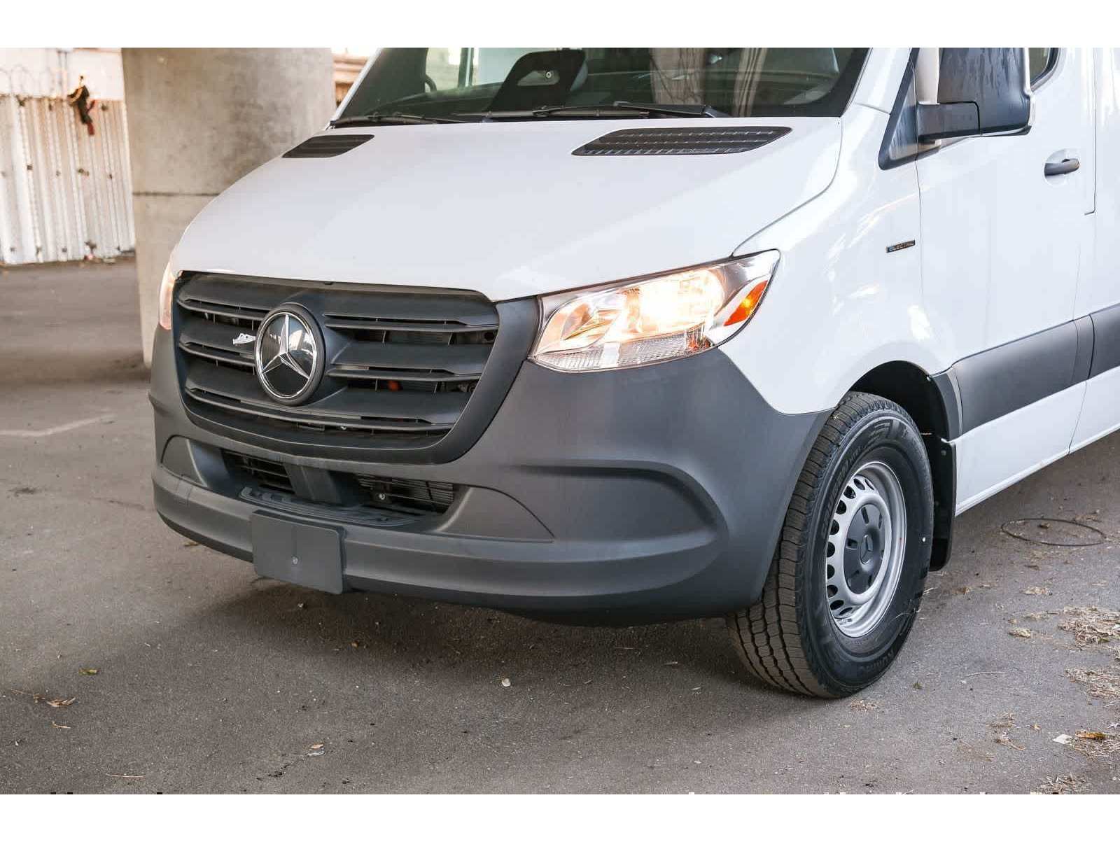 2025 Mercedes-Benz eSprinter Cargo Van Base