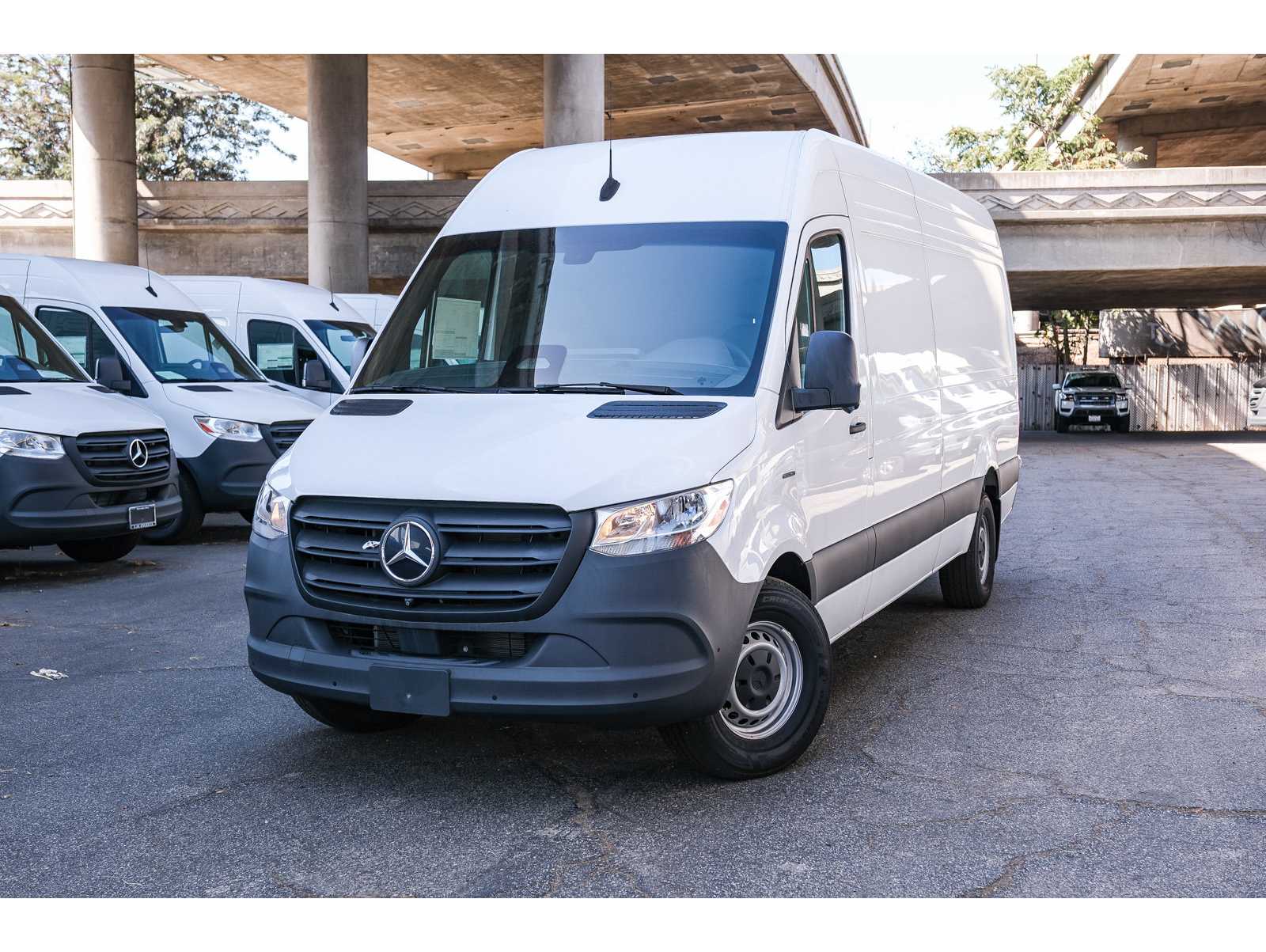 2025 Mercedes-Benz eSprinter Cargo Van