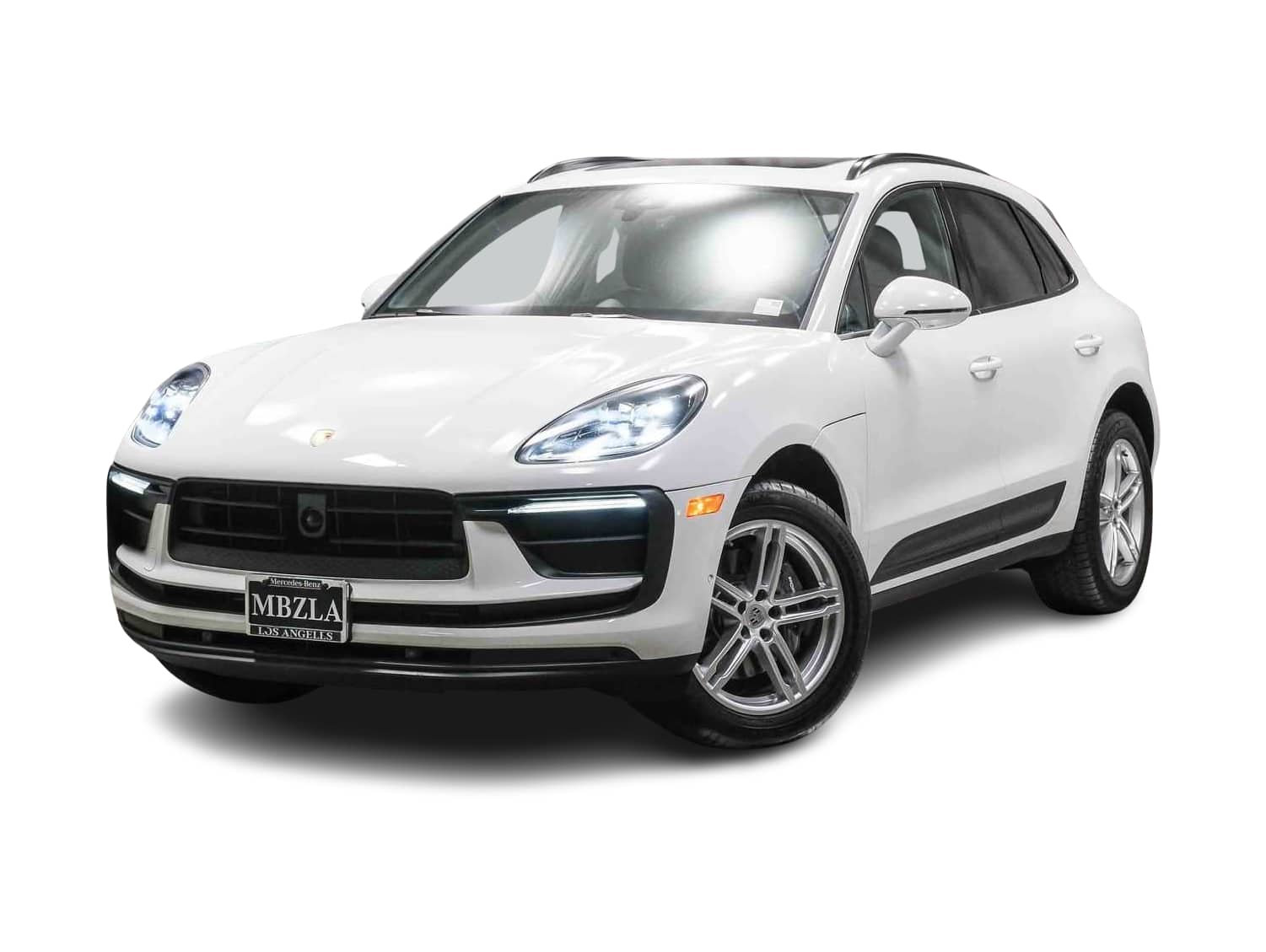 Thumbnail: 2023 Porsche Macan - 1