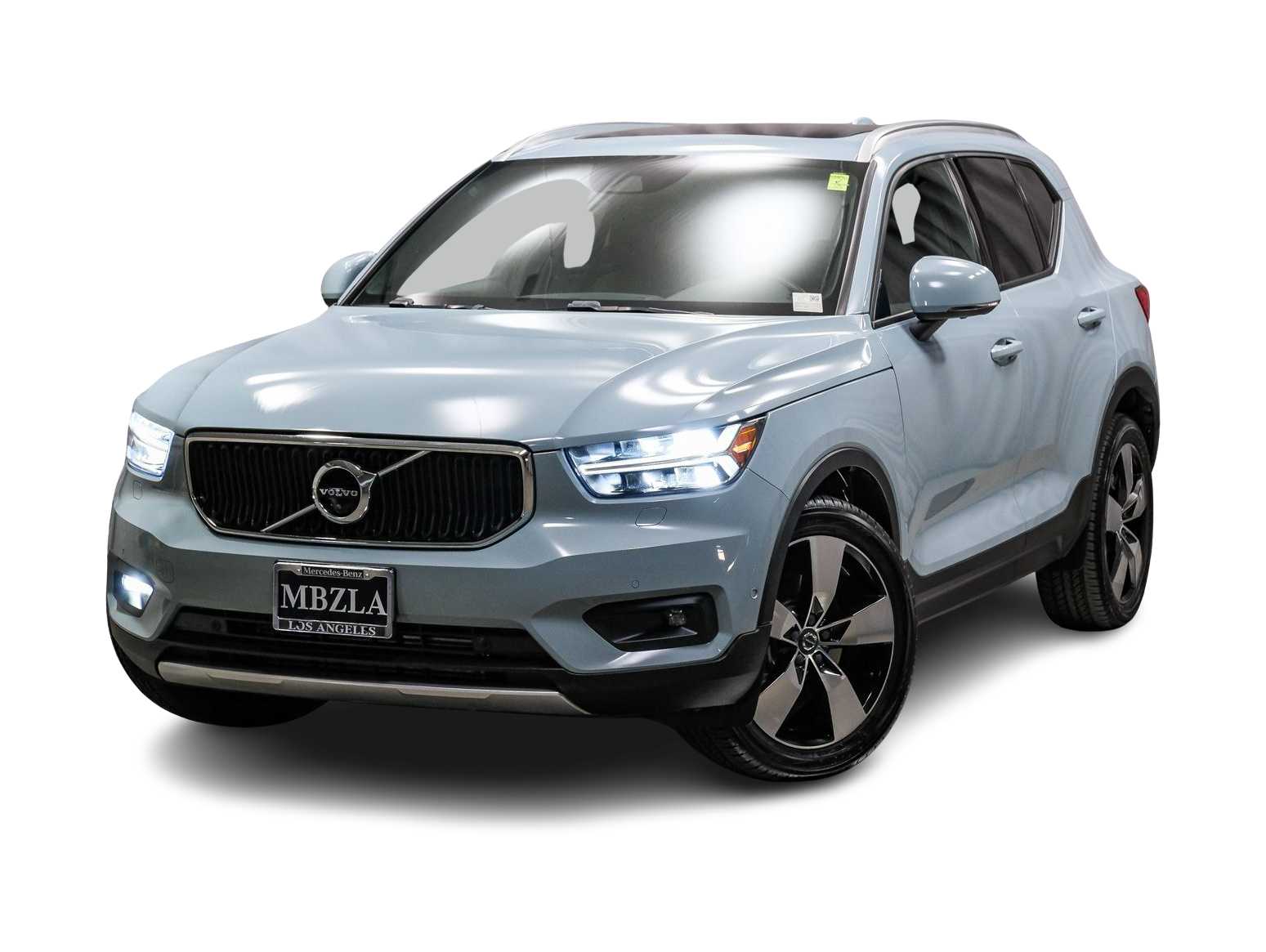 2019 Volvo XC40 T5 Momentum -
                  Los Angeles, CA