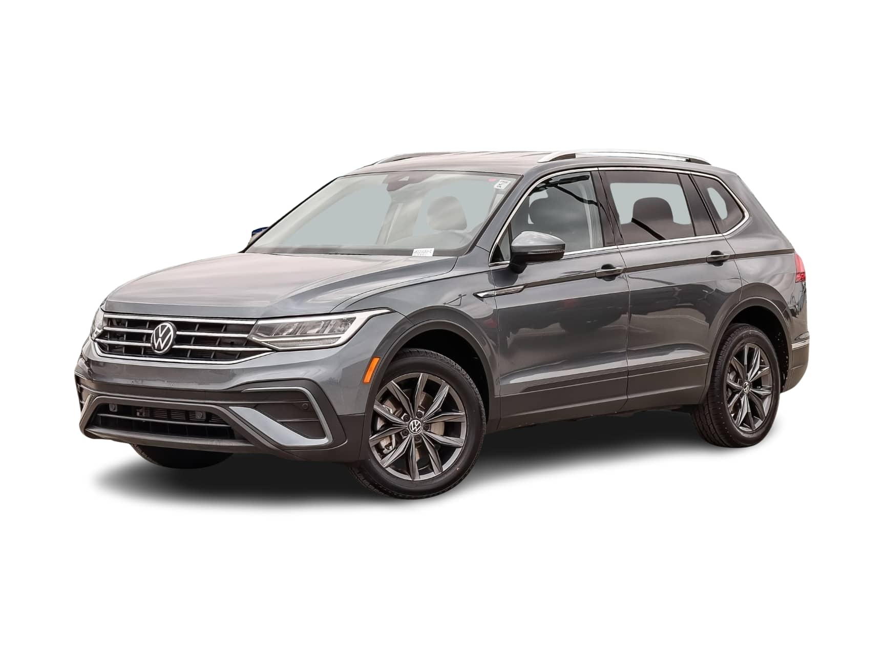 Thumbnail: 2022 Volkswagen Tiguan - 1