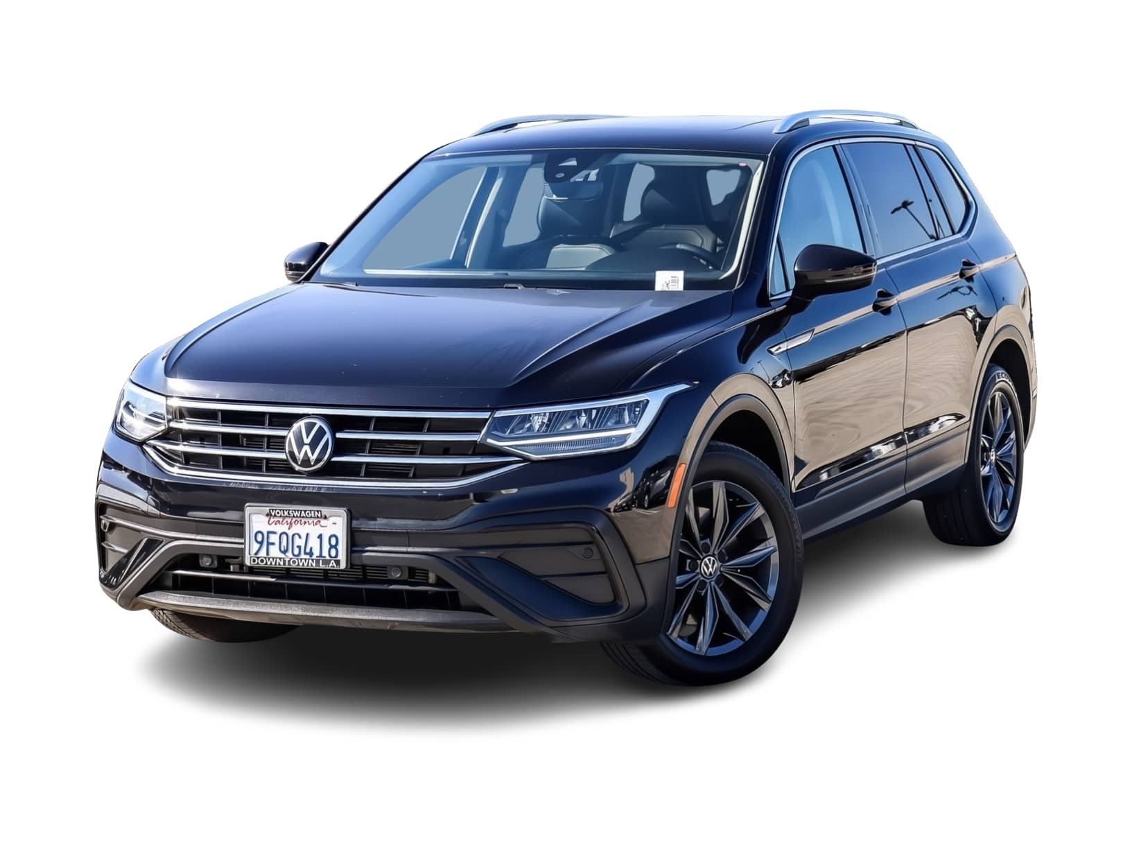 Thumbnail: 2023 Volkswagen Tiguan - 1