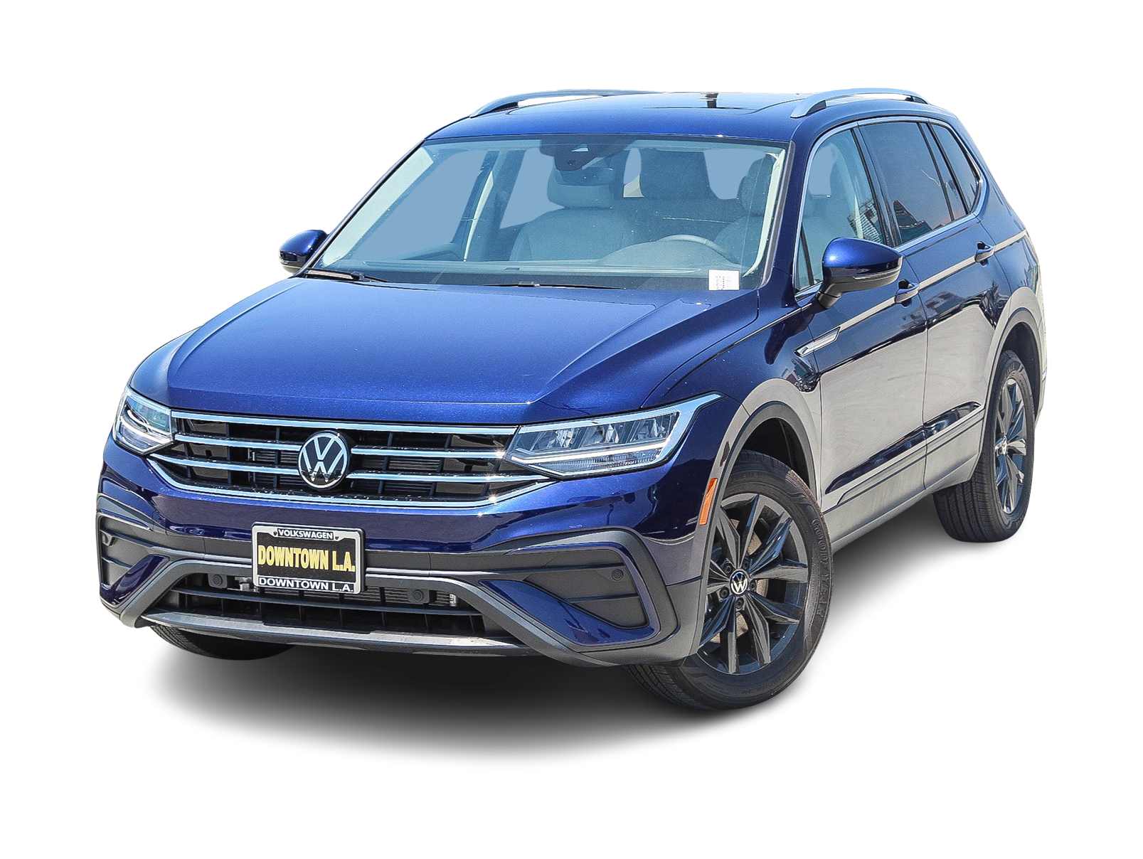 2024 Volkswagen Tiguan SE Hero Image