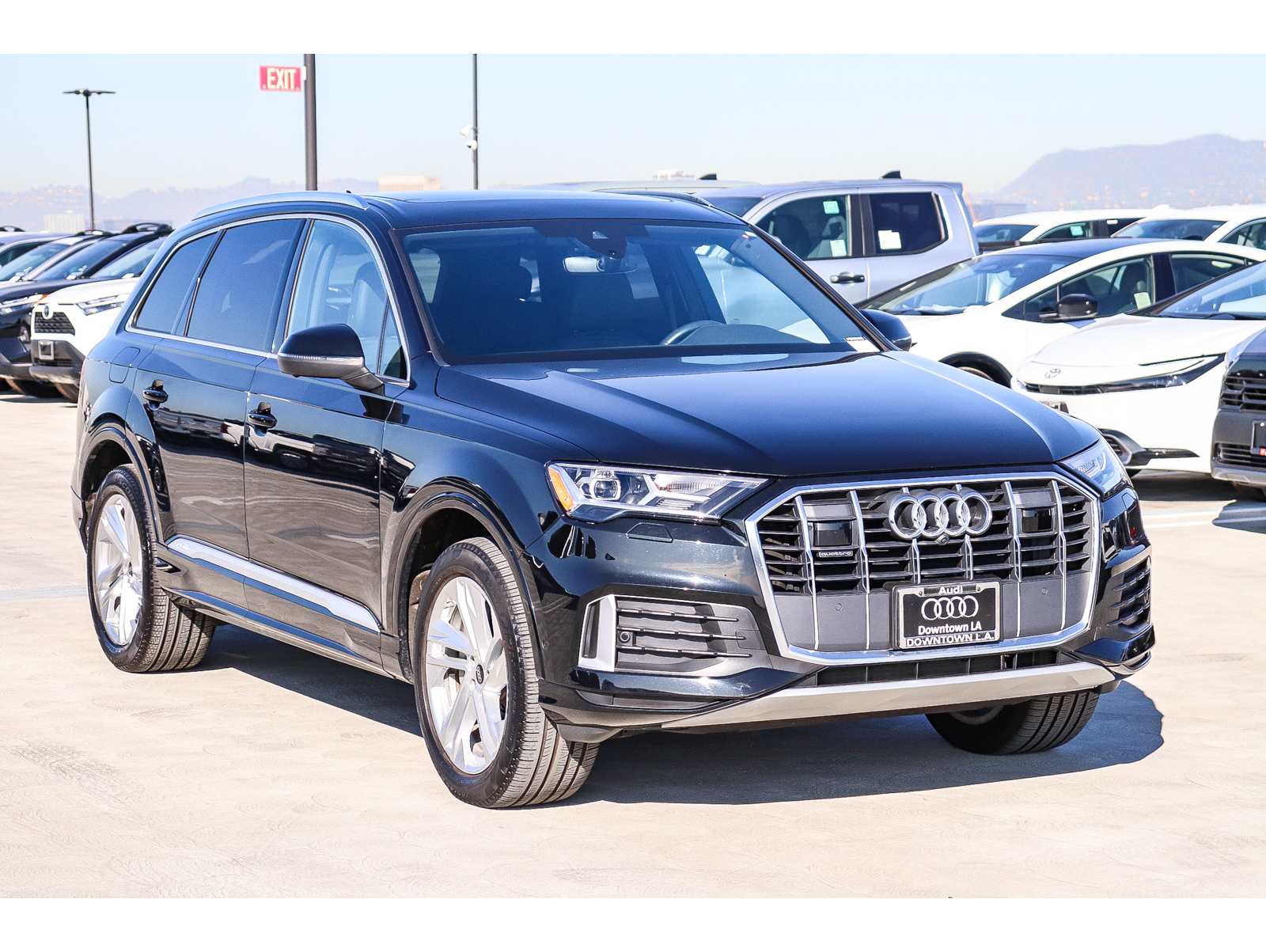 2023 Audi Q7 Premium's photo