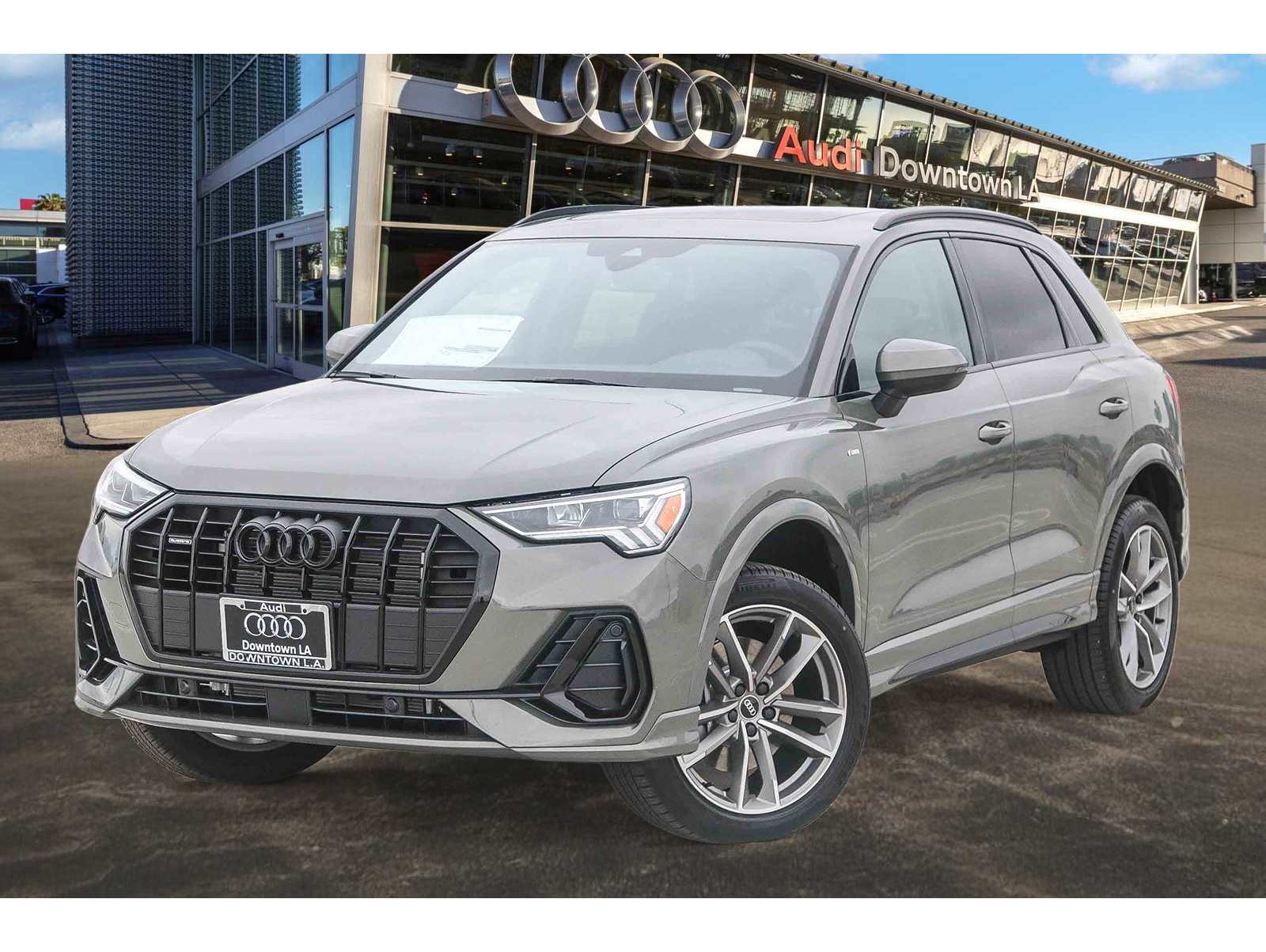 2025 Audi Q3 S Line Premium's photo