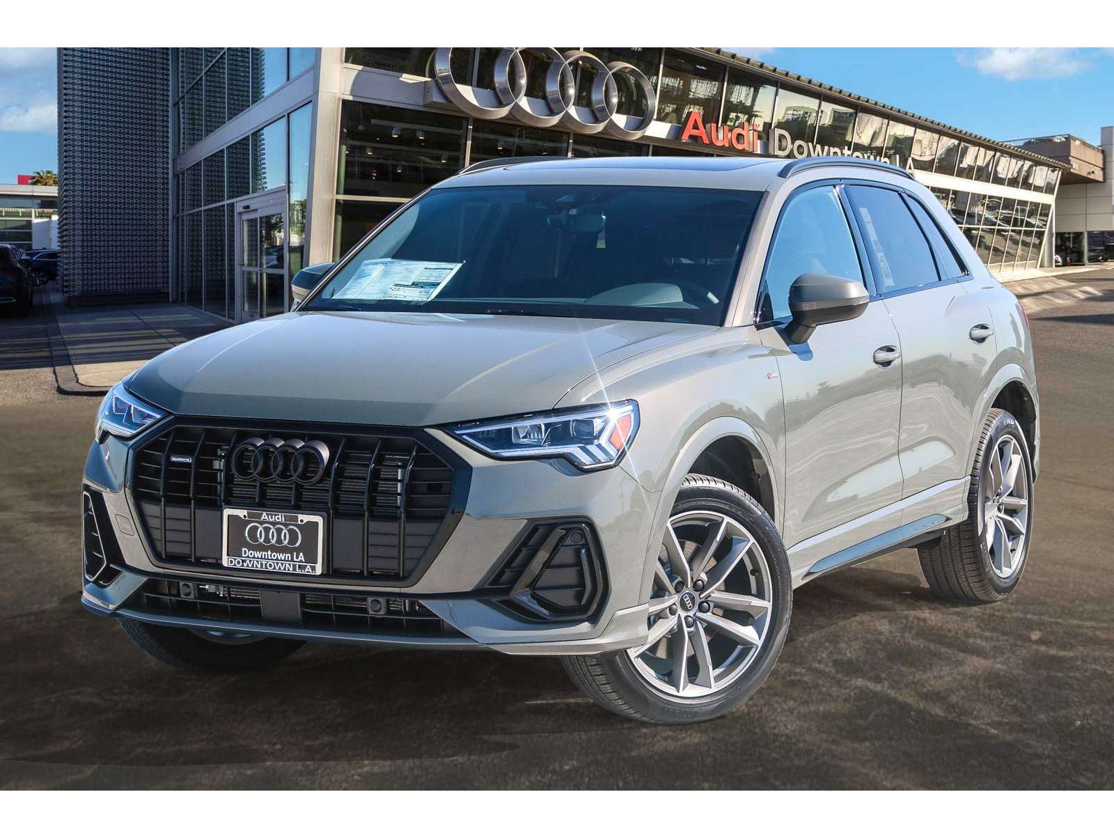 2025 Audi Q3 S Line Premium's photo