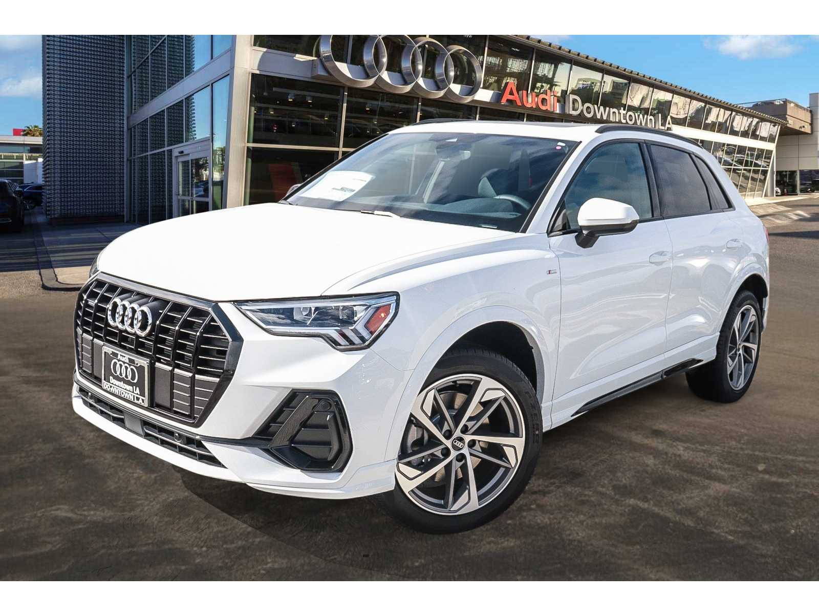2025 Audi Q3 S Line Premium's photo