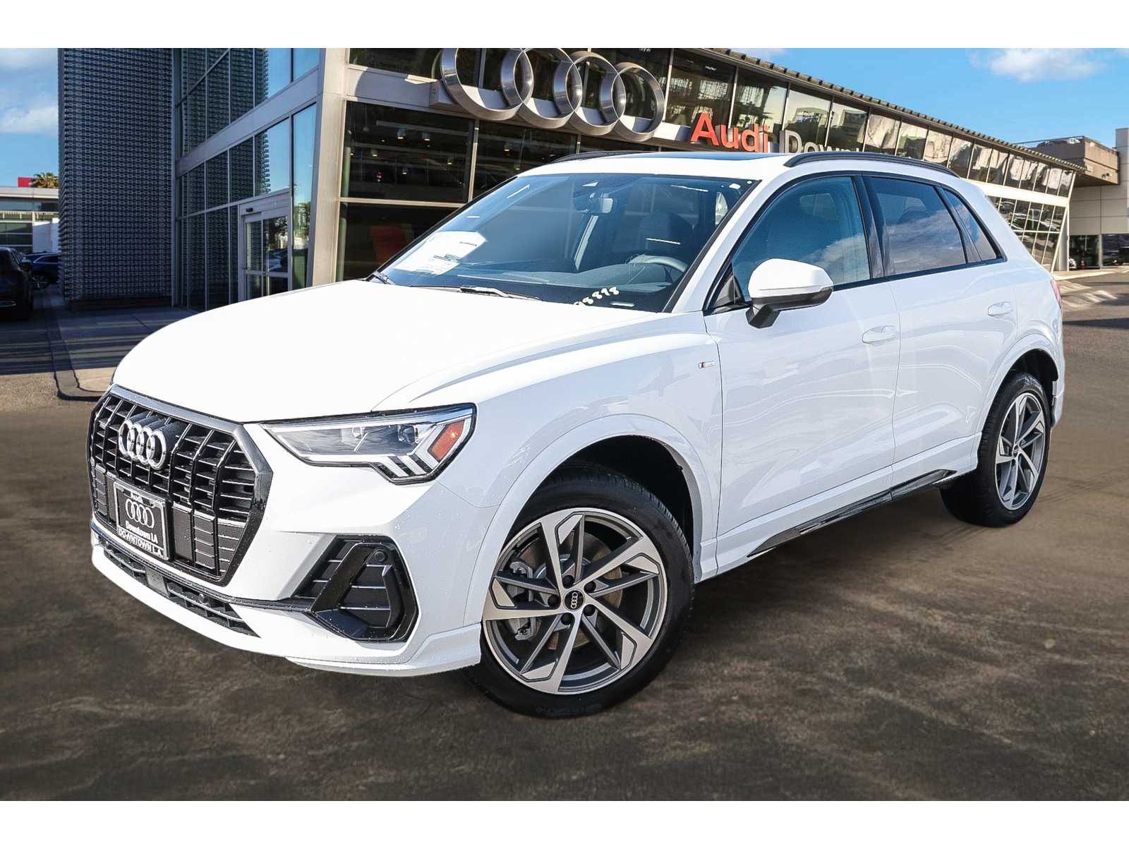 2025 Audi Q3 S Line Premium's photo