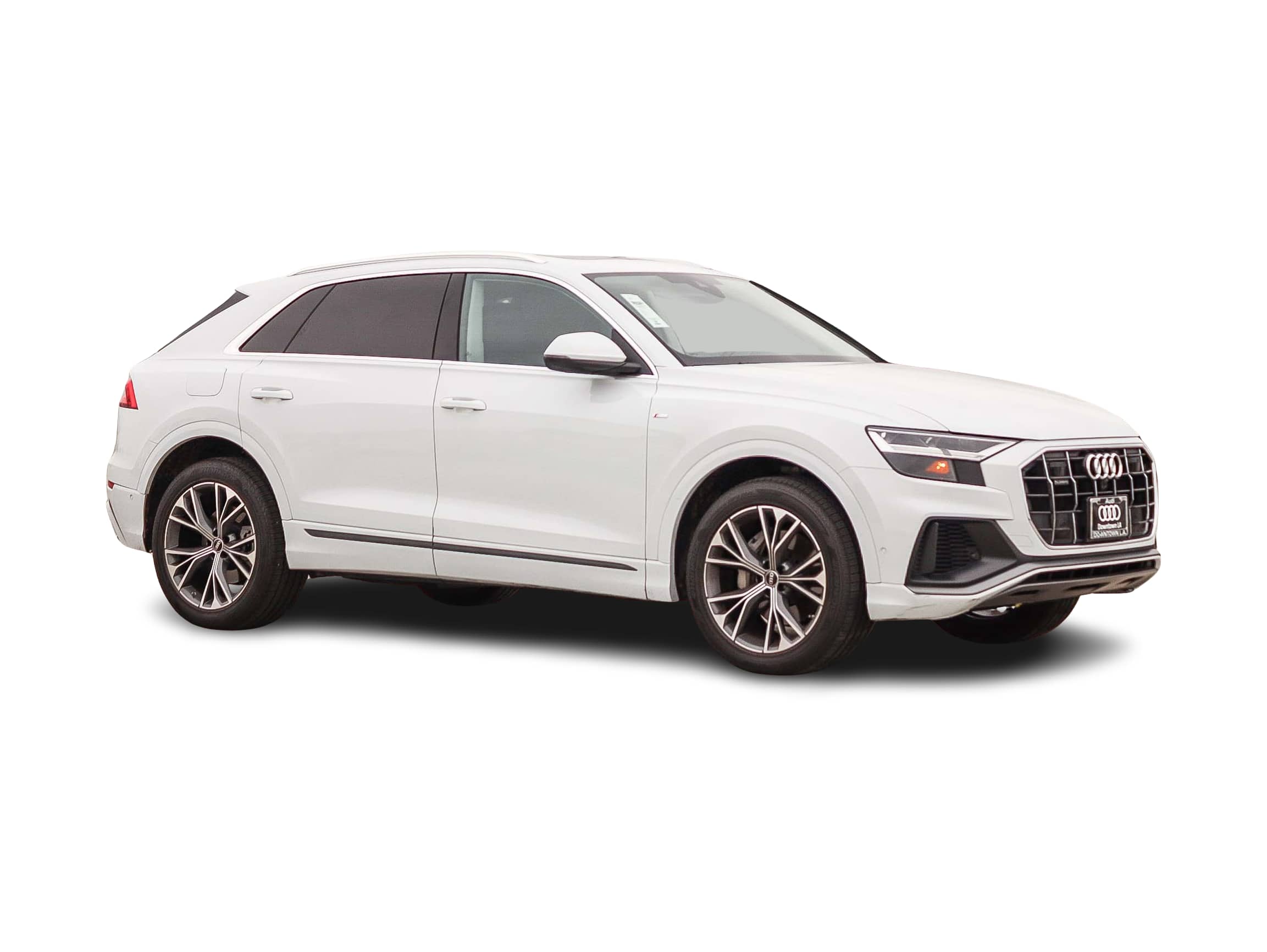 Thumbnail: 2022 Audi Q8 - 1