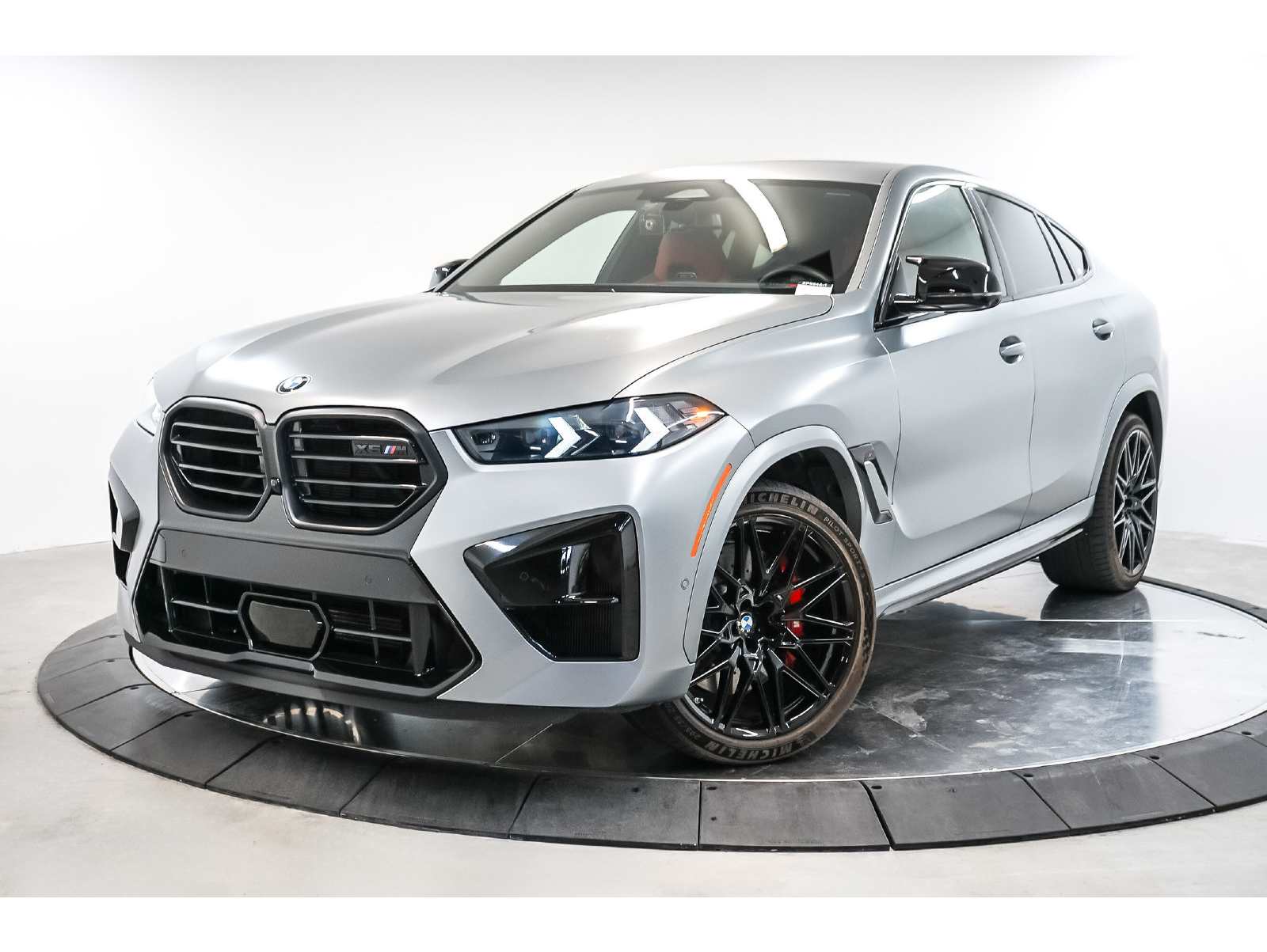 2025 BMW X6 M