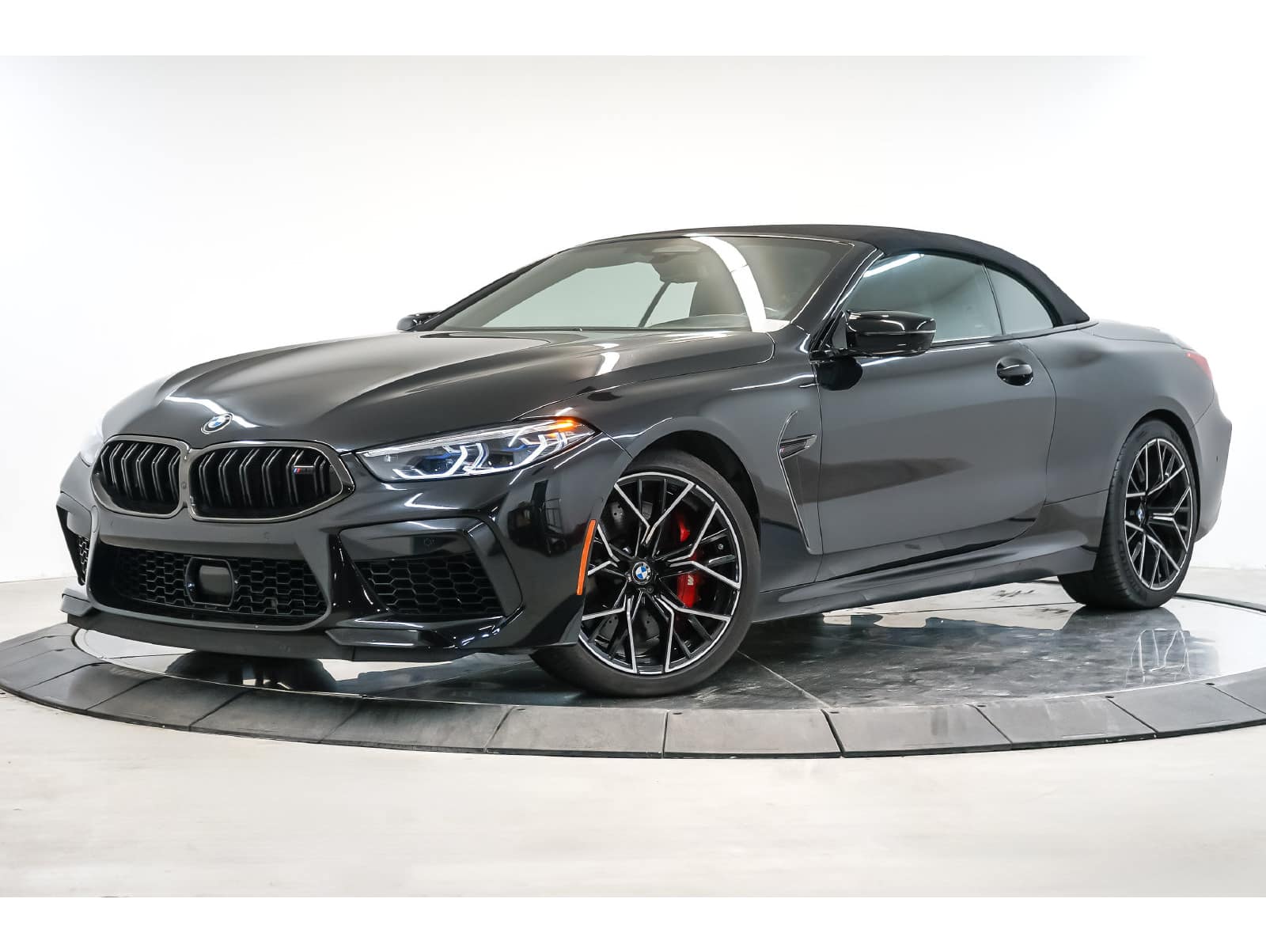 2022 BMW M8 Convertible