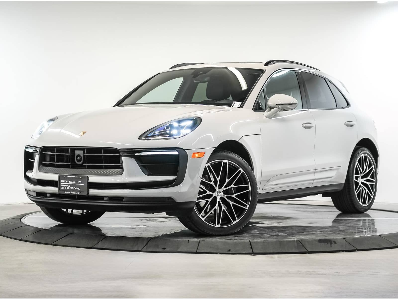 2023 Porsche Macan