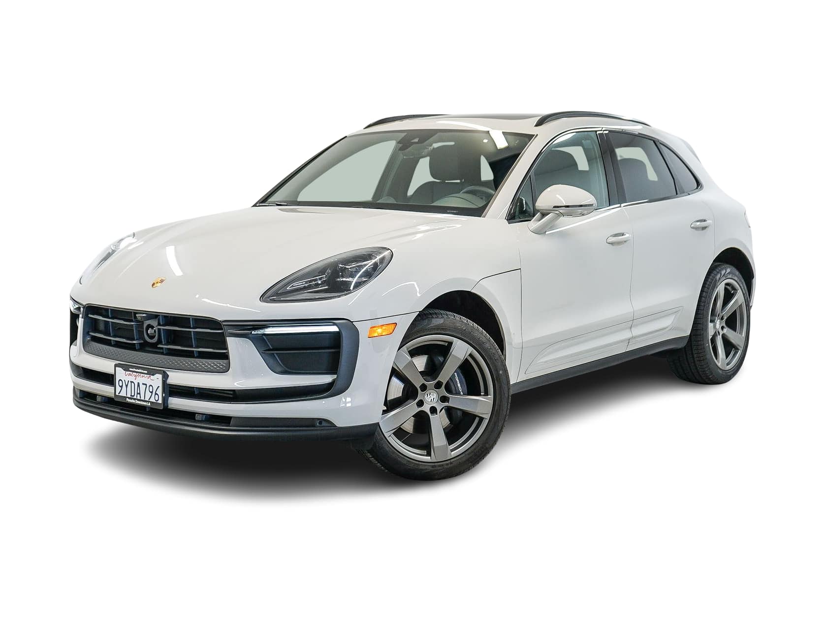 Thumbnail: 2026 Porsche Macan - 1