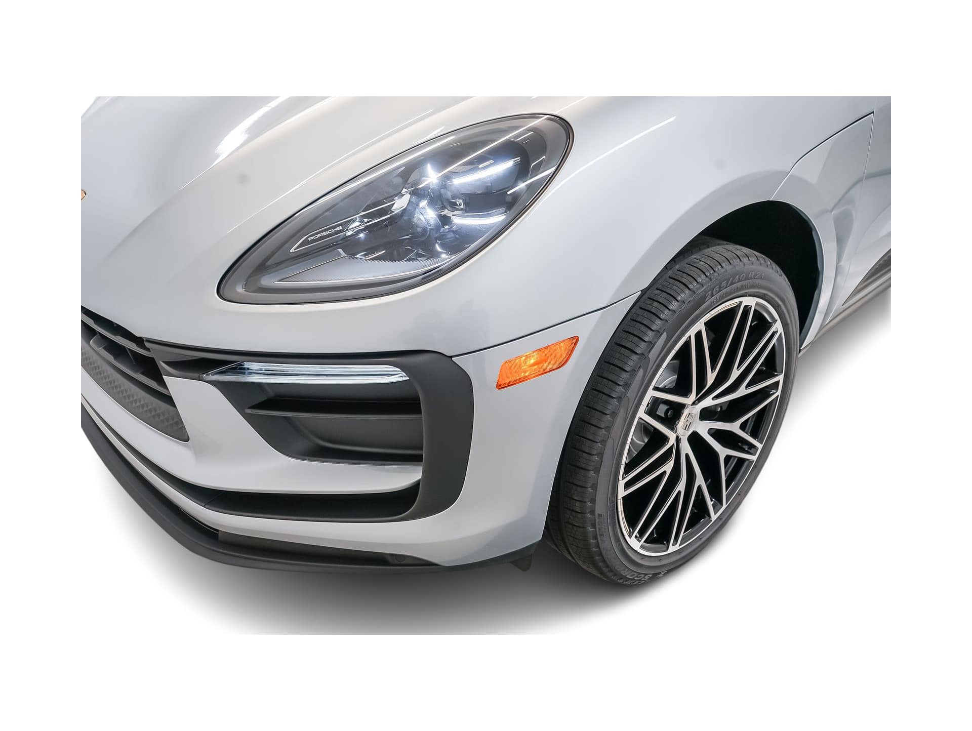 Thumbnail: 2026 Porsche Macan - 1