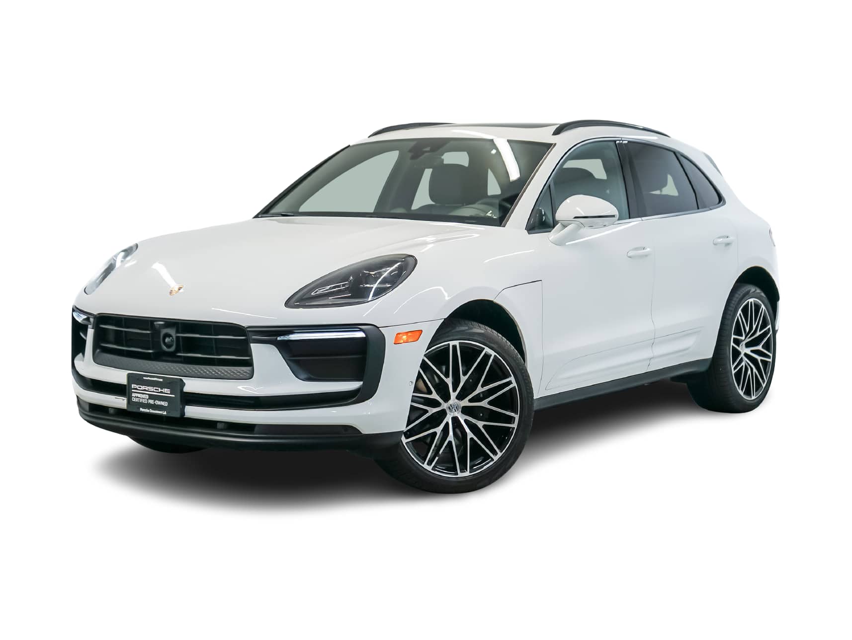 Thumbnail: 2026 Porsche Macan - 1