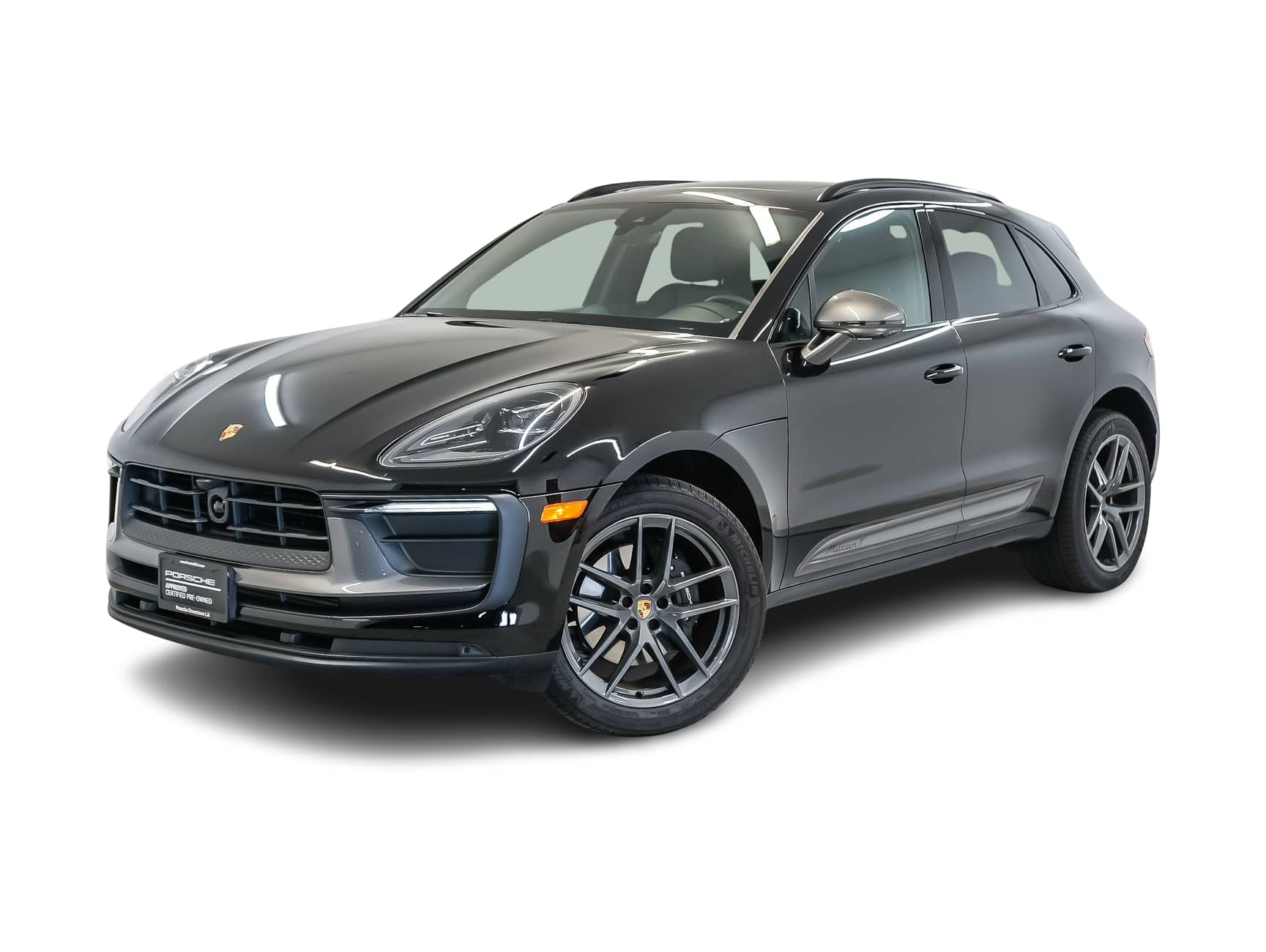 Thumbnail: 2026 Porsche Macan - 1