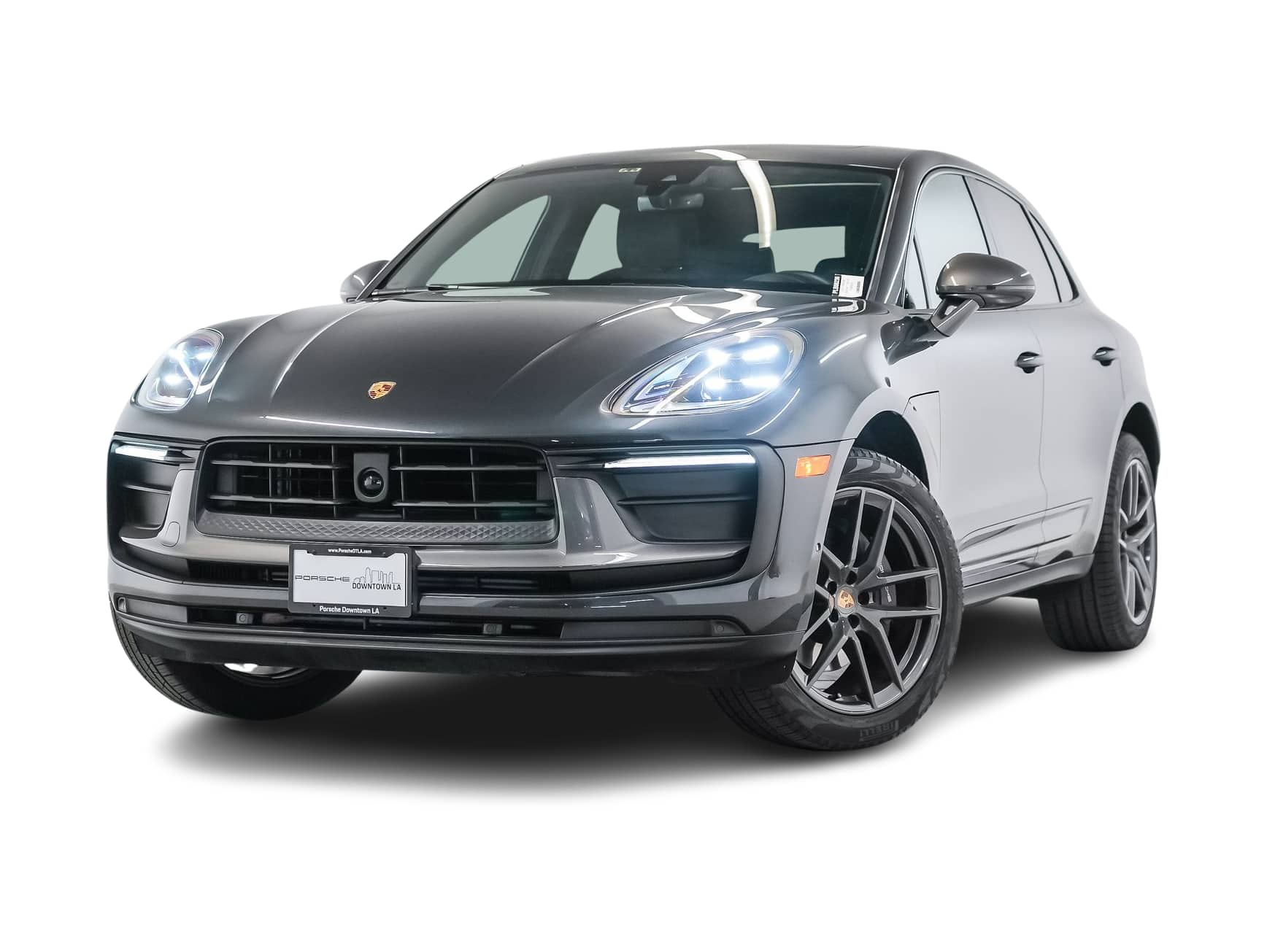 Thumbnail: 2023 Porsche Macan - 1