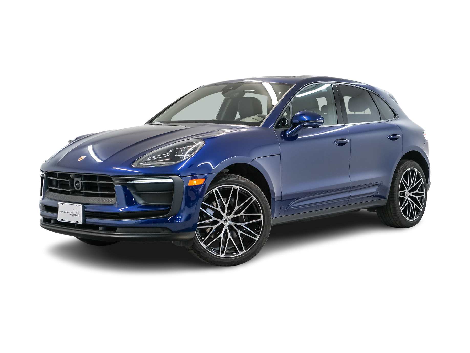 Thumbnail: 2026 Porsche Macan - 1