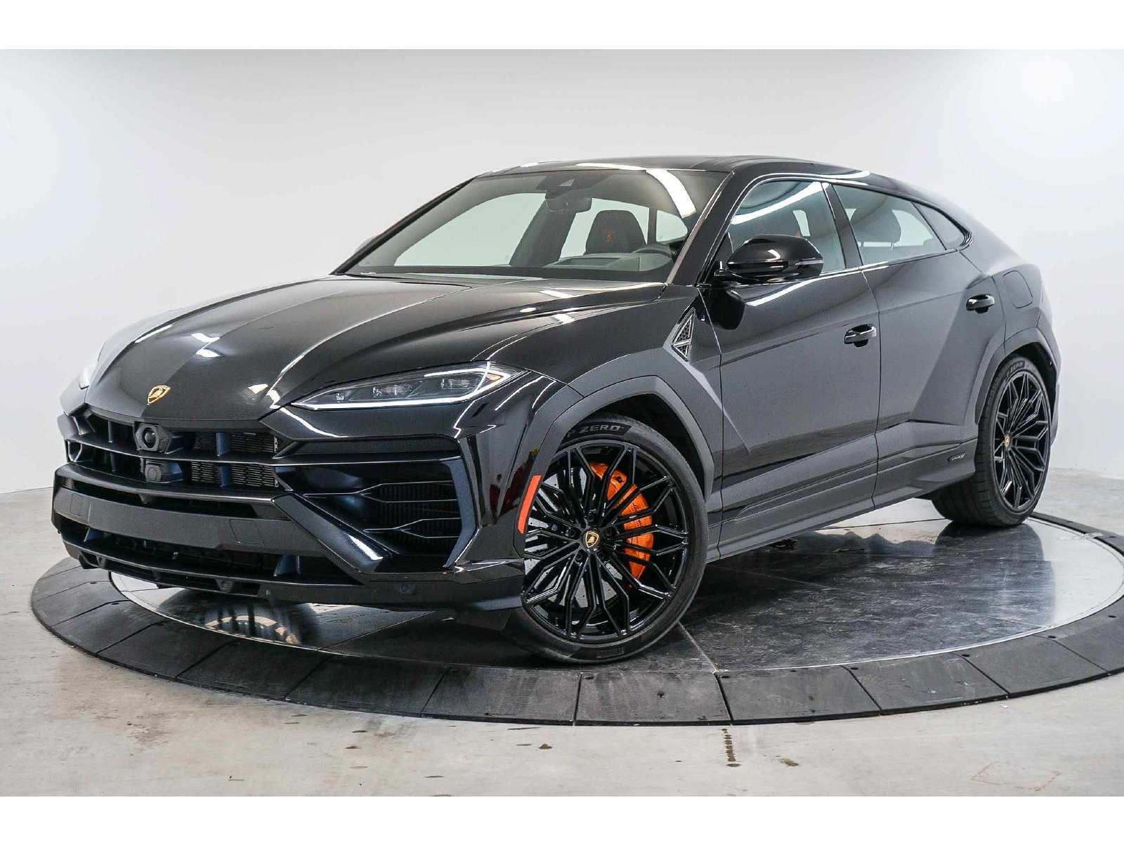 2025 Lamborghini Urus SE