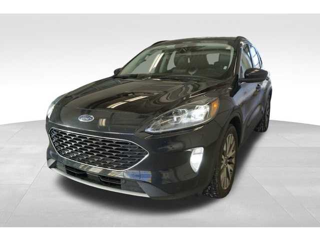 2021 Ford Escape Titanium's photo