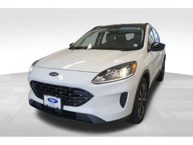 2022 Ford Escape SE's photo