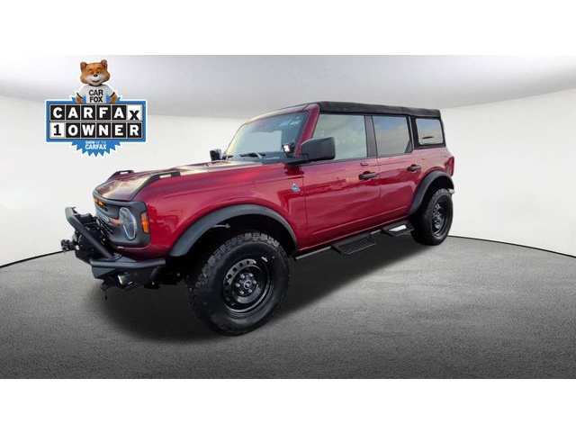 2022 Ford Bronco Black Diamond's photo