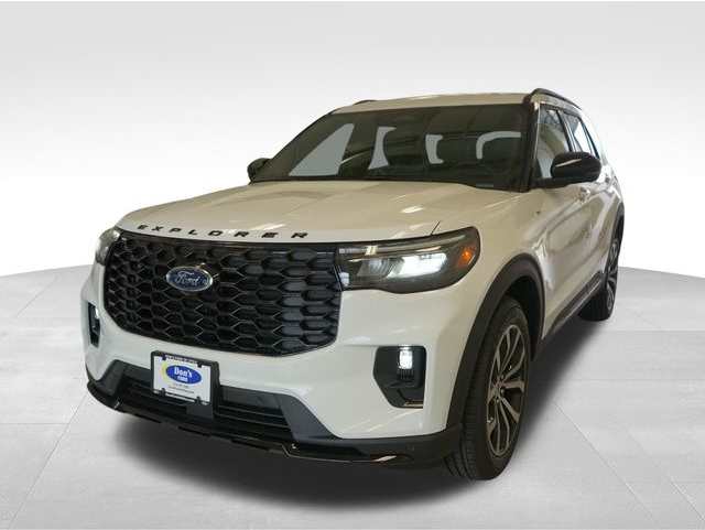 2025 Ford Explorer ST-LINE's photo