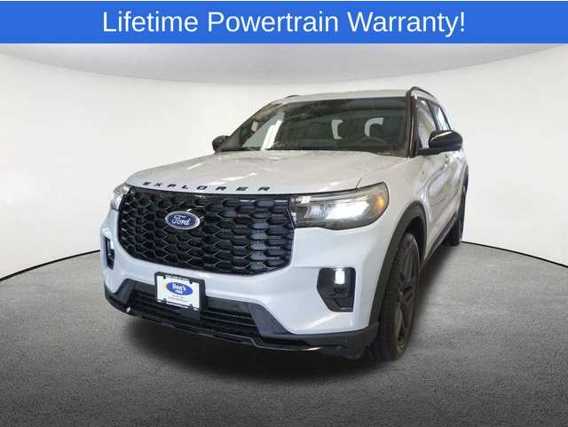 2026 Ford Explorer ST-LINE's photo