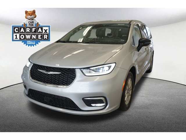 2024 Chrysler Pacifica Touring L's photo