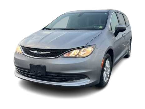 Thumbnail: 2017 Chrysler Pacifica - 1