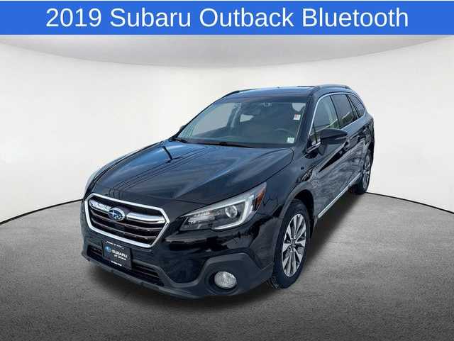 2019 Subaru Outback Touring's photo