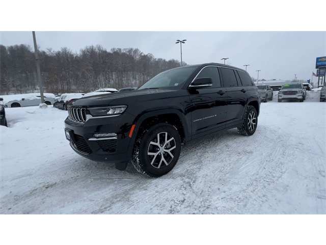 2024 Jeep Grand Cherokee Limited's photo