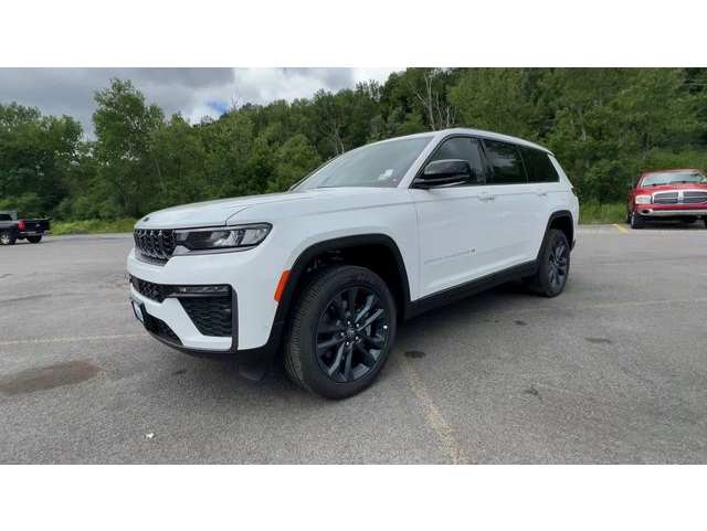 2026 Jeep Grand Cherokee L 85th Anniversary Edition