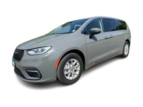 Thumbnail: 2023 Chrysler Pacifica - 1