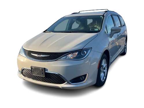 2017 Chrysler Pacifica Touring L -
                  Yorkville, NY