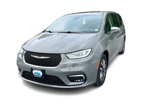 Thumbnail: 2022 Chrysler Pacifica - 1