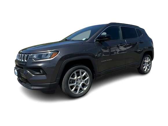 2023 Jeep Compass Latitude -
                Yorkville, NY