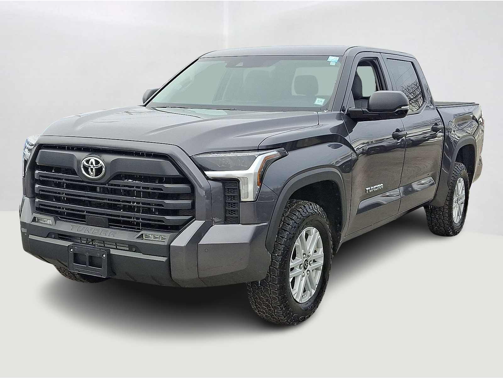 2023 Toyota Tundra SR5's photo