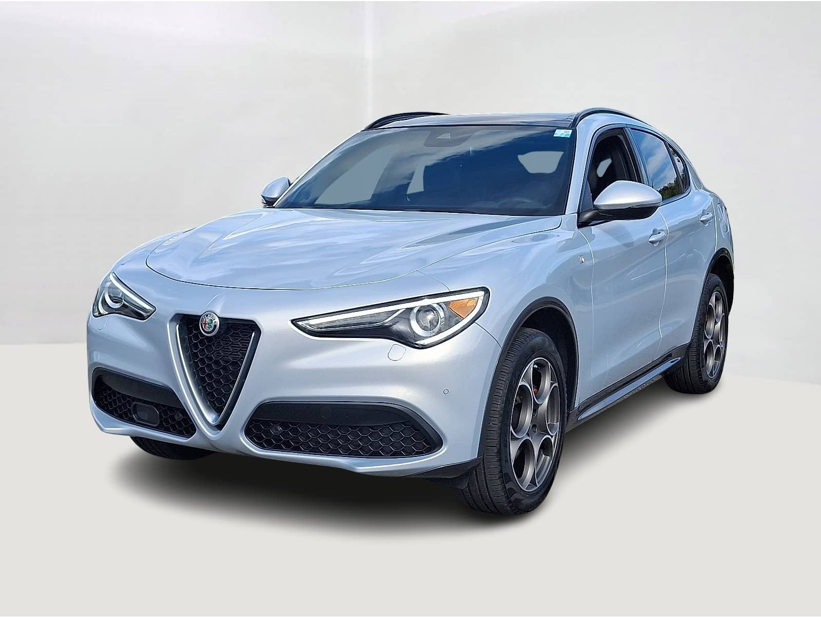 2023 Alfa Romeo Stelvio Ti's photo