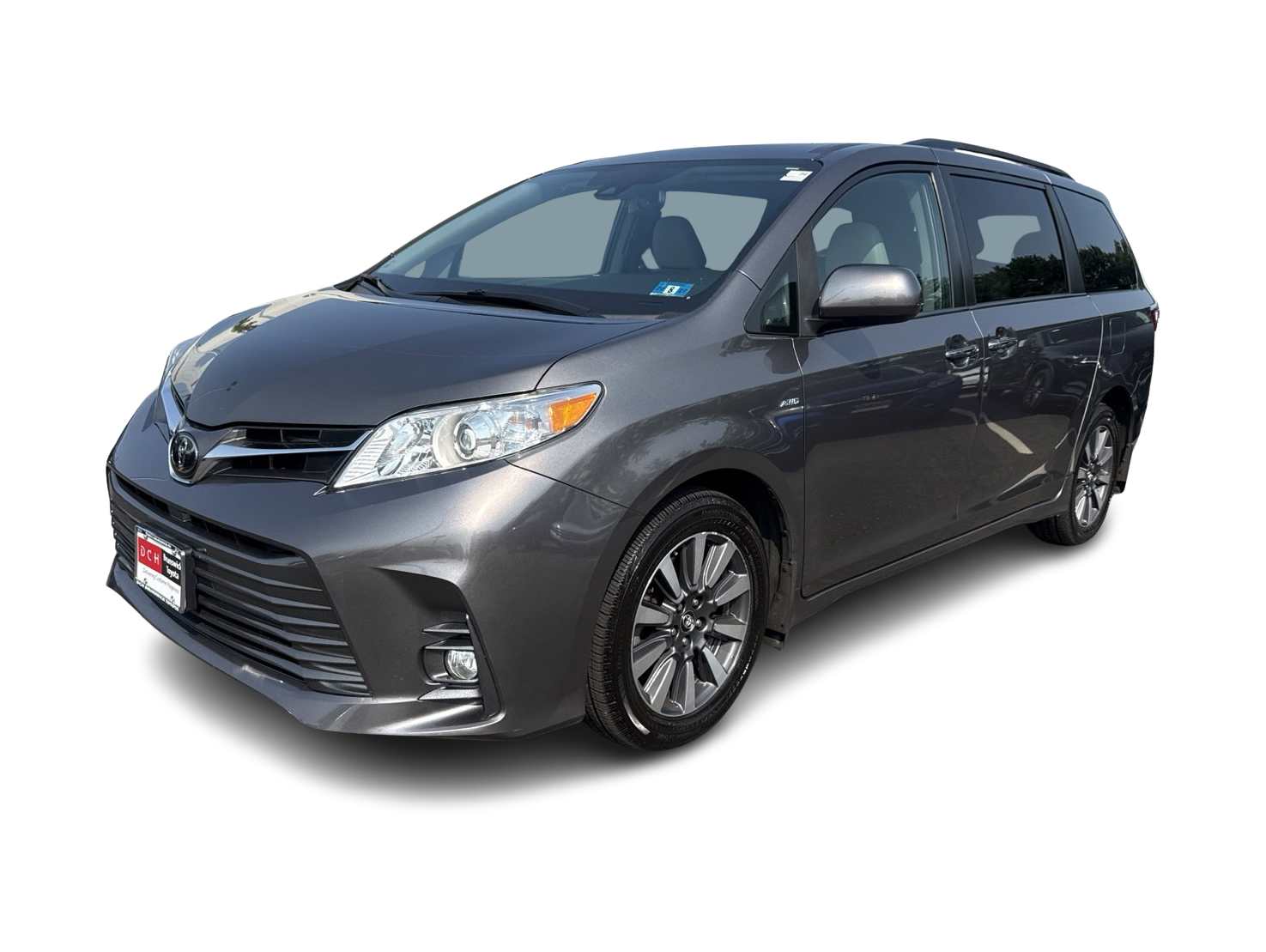 Thumbnail: 2018 Toyota Sienna - 1