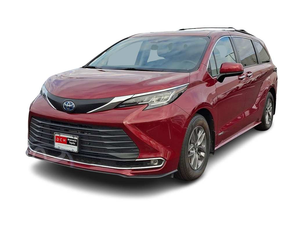 2021 Toyota Sienna XLE -
                North Brunswick, NJ