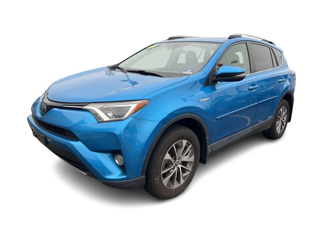 2017 Toyota RAV4 XLE Hero Image