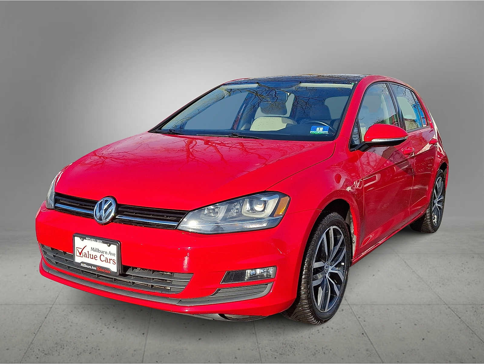 2016 Volkswagen Golf TSI SE's photo