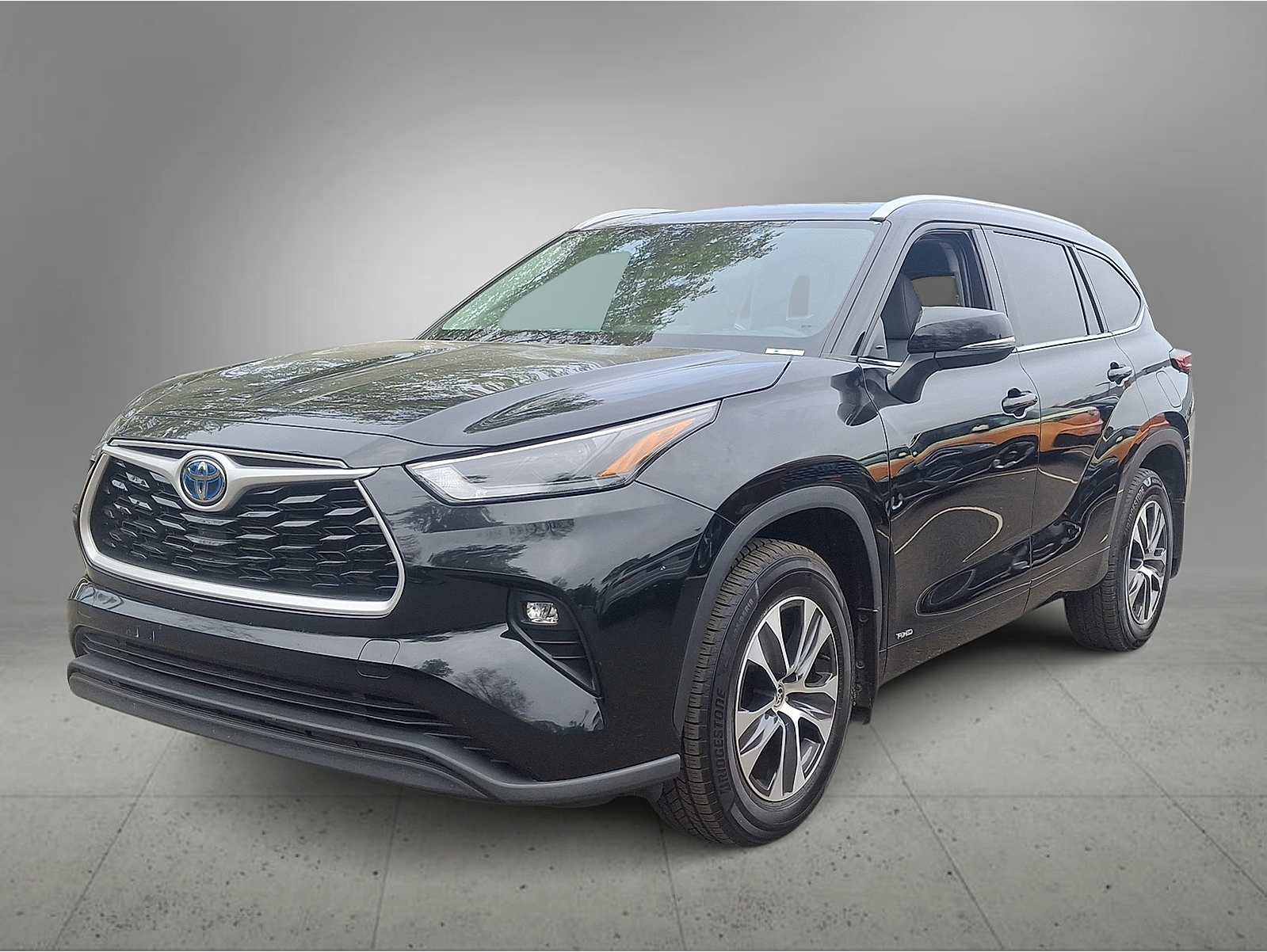2022 Toyota Highlander XLE's photo