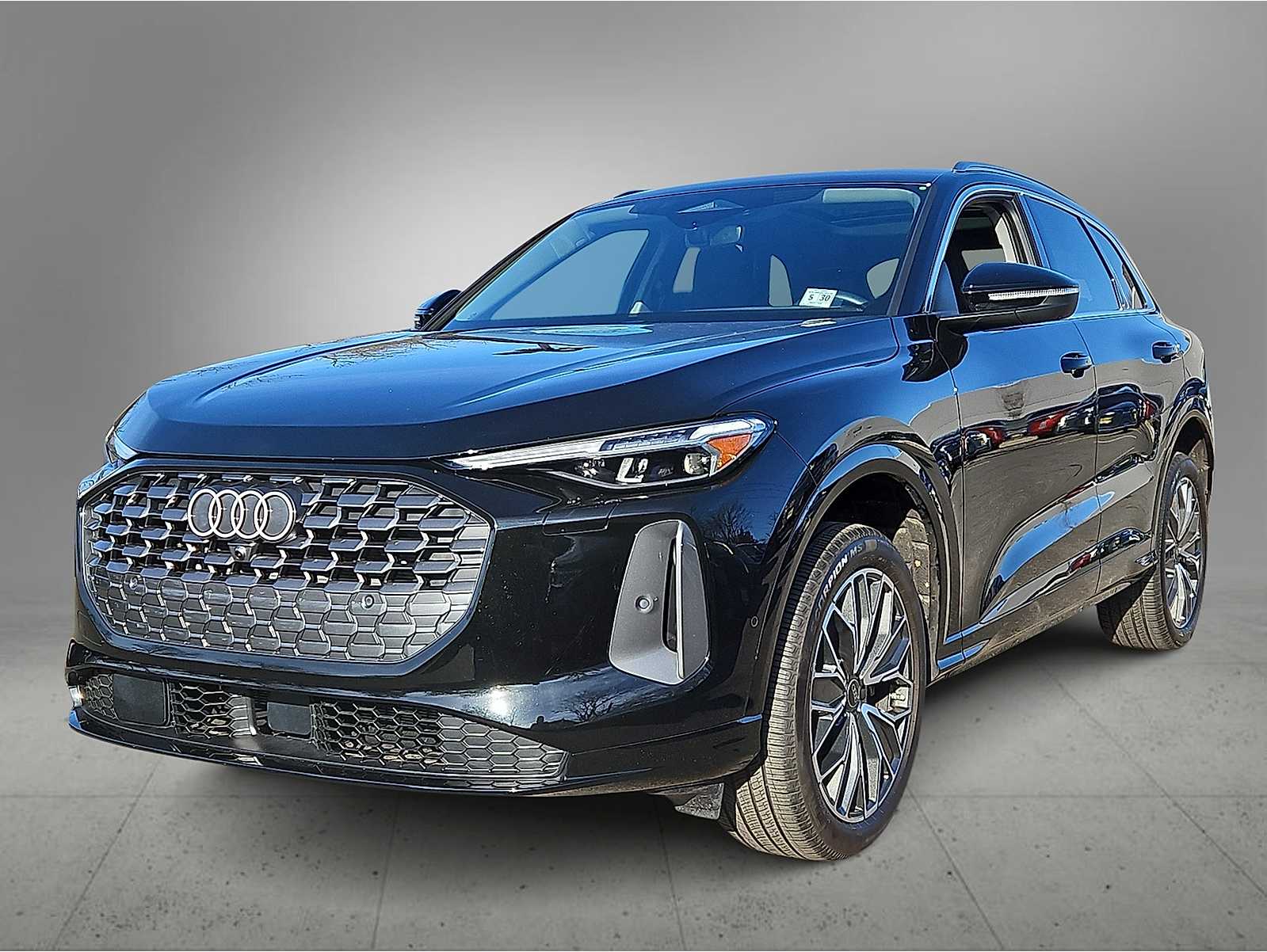 2025 Audi New Q5 Premium Plus's photo