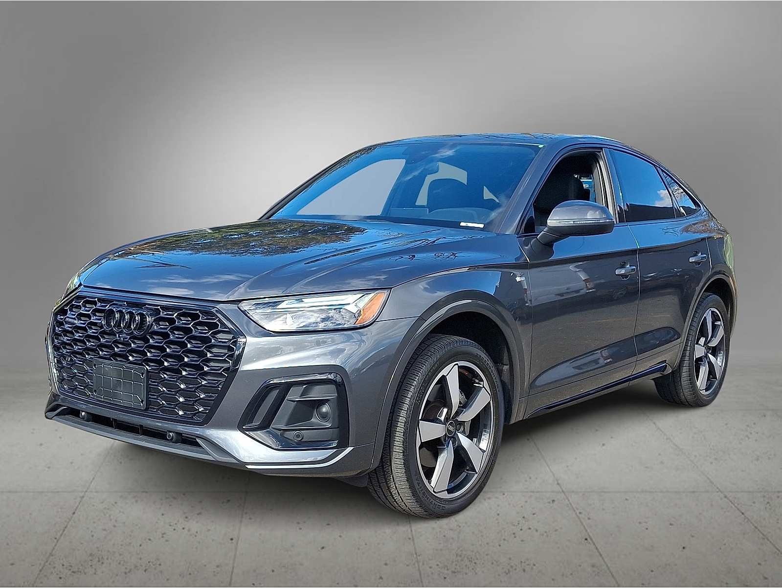2023 Audi Q5 Sportback Premium Plus's photo